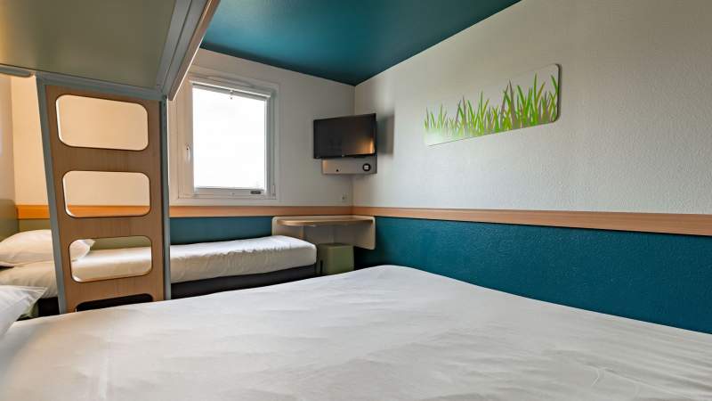 → Ibis Budget Pontault-Combault · 2-star Hotel 