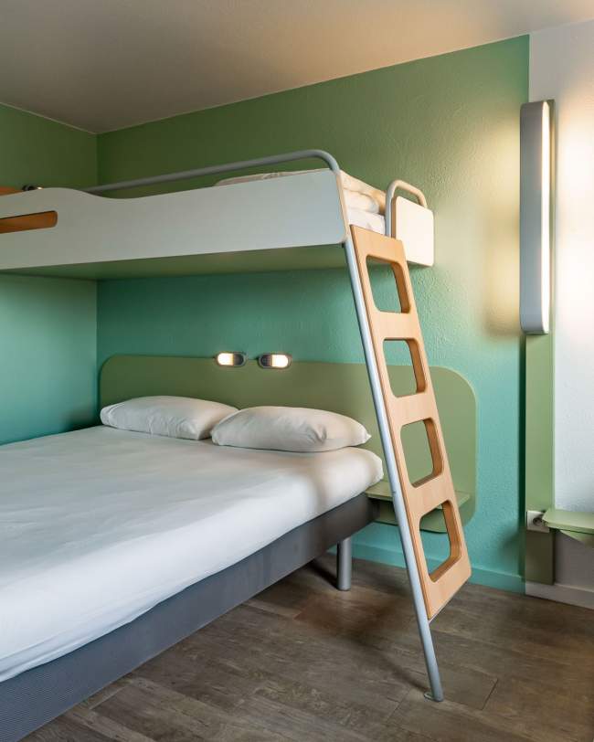 Ibis Budget Marne-la-vallée Pontault Combault · Hôtel 2 étoiles · Chambres