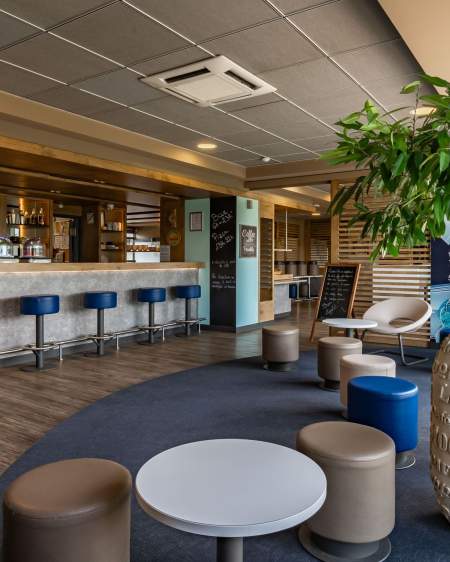 Ibis Budget Marne-la-vallée Pontault Combault · Hôtel 2 étoiles · Bar